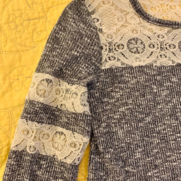 Cute ladies top from Rewind - Picture 9 of 12